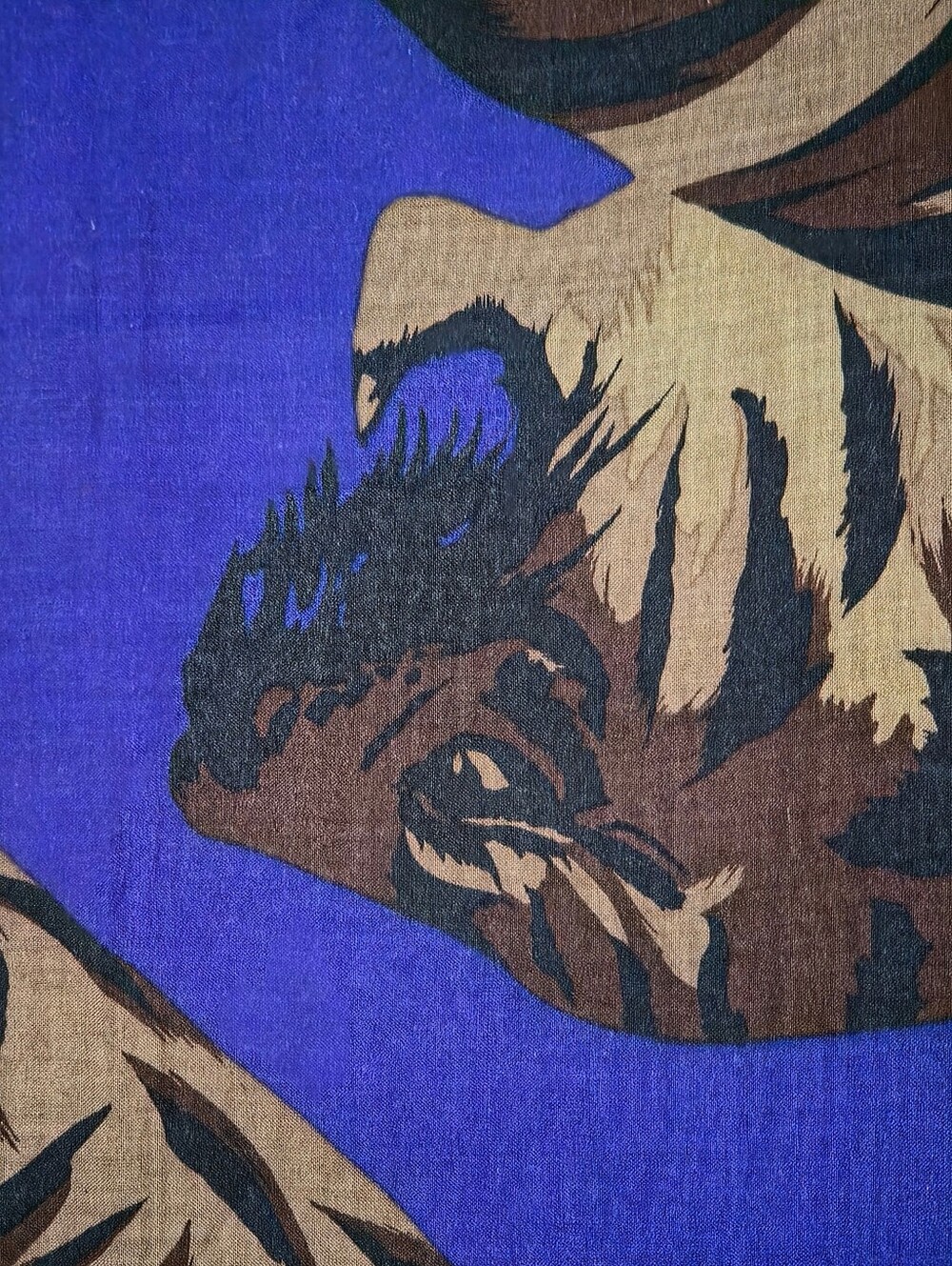 YVES SAINT LAURENT SCARF - Picture 8 of 16
